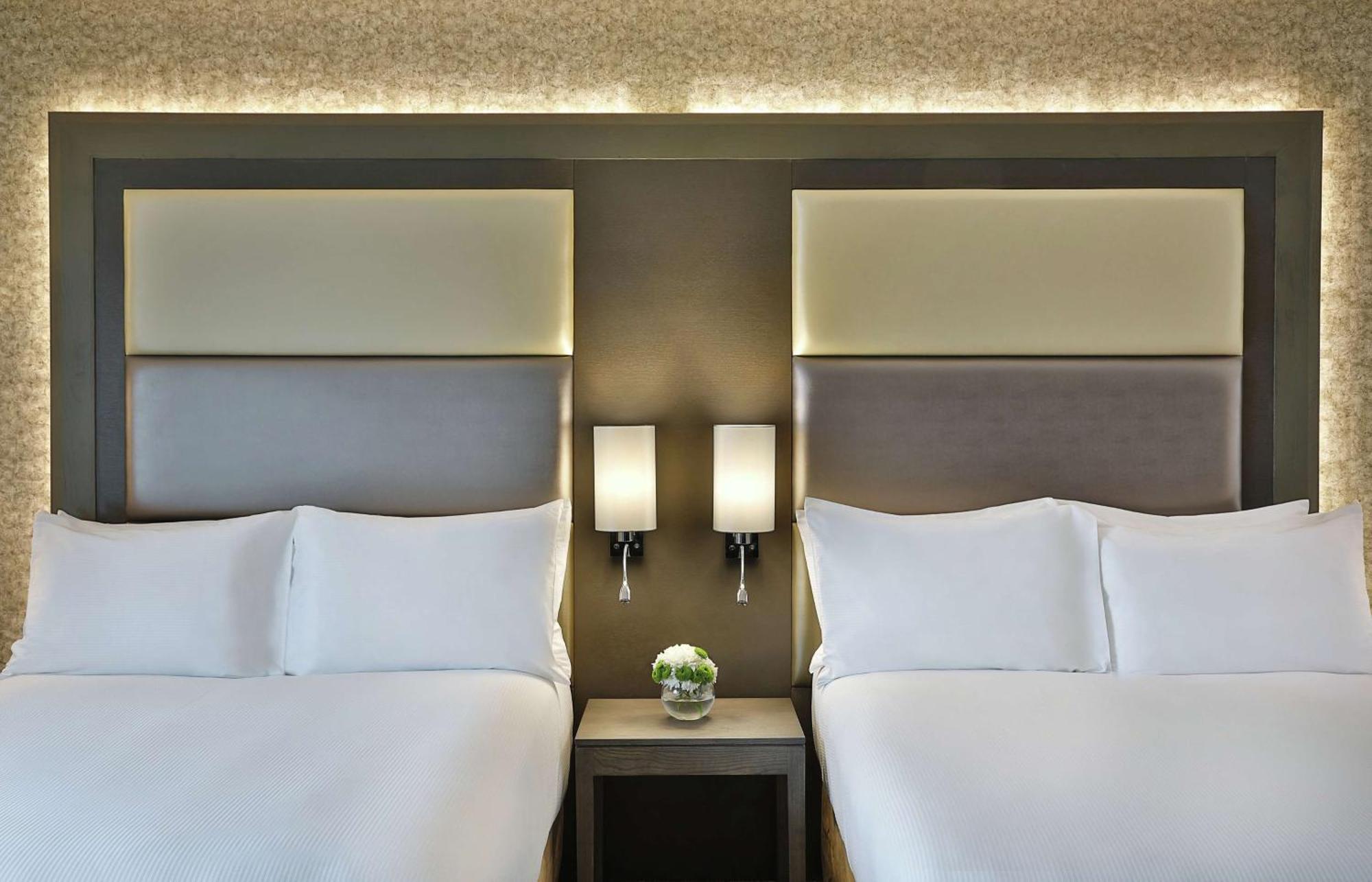 Legend Hotel Lagos Airport, Curio Collection By Hilton Kültér fotó