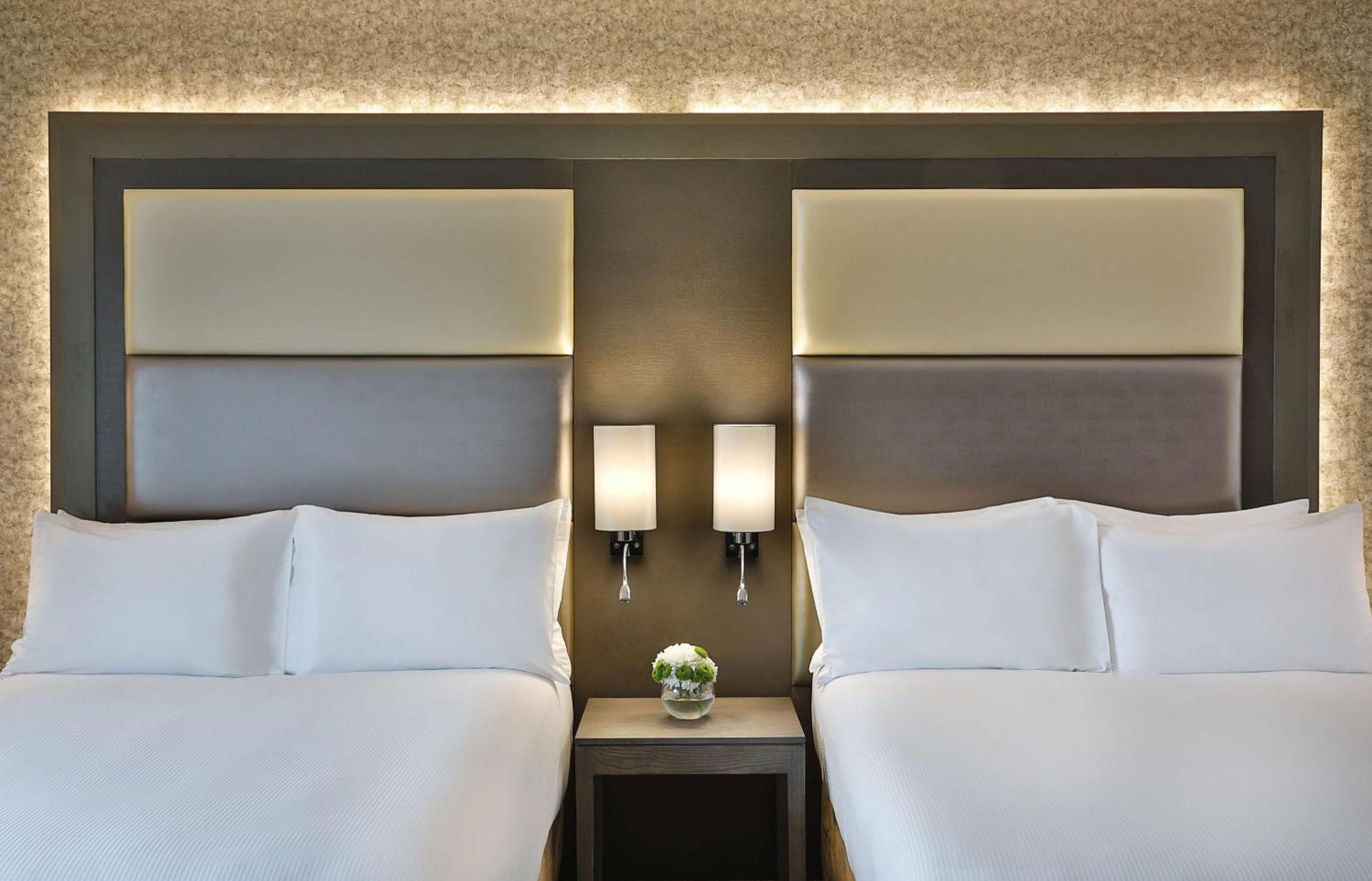 Legend Hotel Lagos Airport, Curio Collection By Hilton Kültér fotó